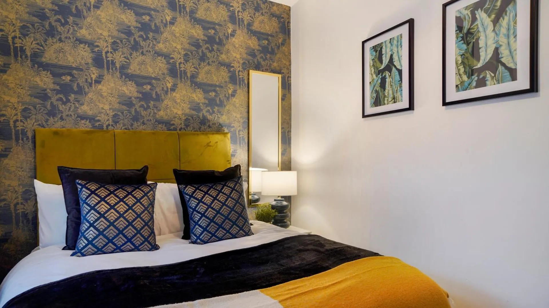 Charming 2 Bed House - Roof Top Terrace & Parking ロンドン